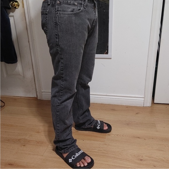 Levi’s 514 Jeans - Picture 11 of 12